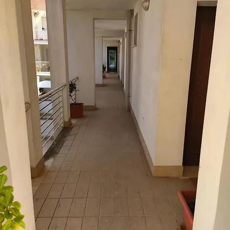 Apartamento Con Posto Auto Riservato *