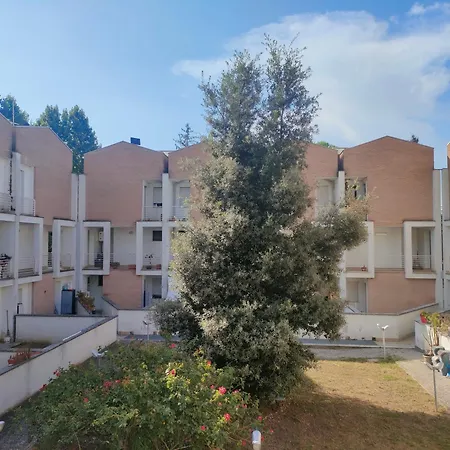 Con Posto Auto Riservato Apartamento