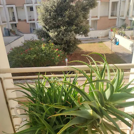 Con Posto Auto Riservato *