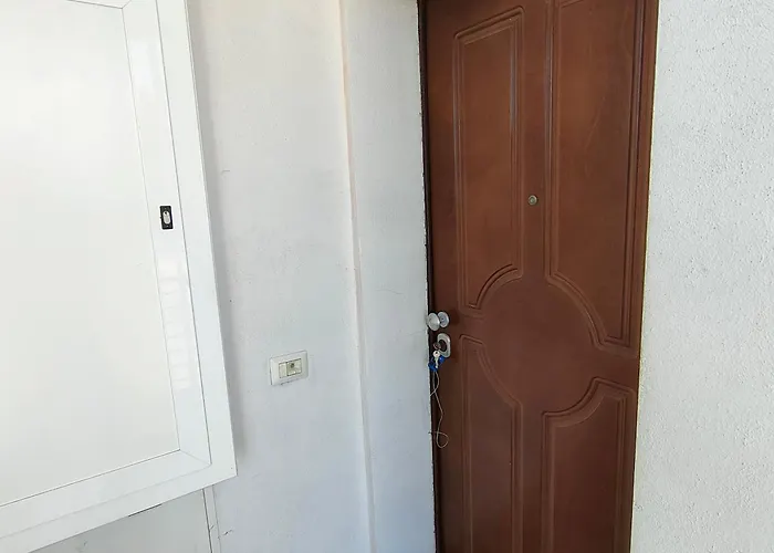 Con Posto Auto Riservato アパート *
